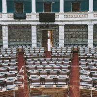 Παρέμβαση στη Βουλή για την Αναστολή Αύξησης των Ασφαλιστικών Εισφορών